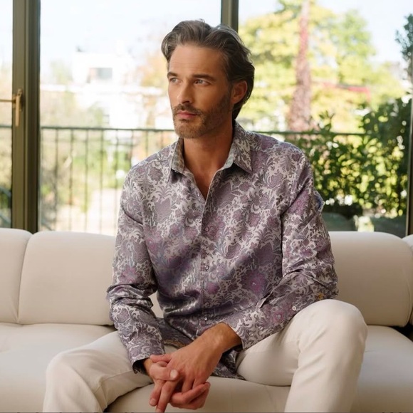 NWT Robert Graham
Floral Brocade Silk-Blend Shirt - Picture 1 of 11